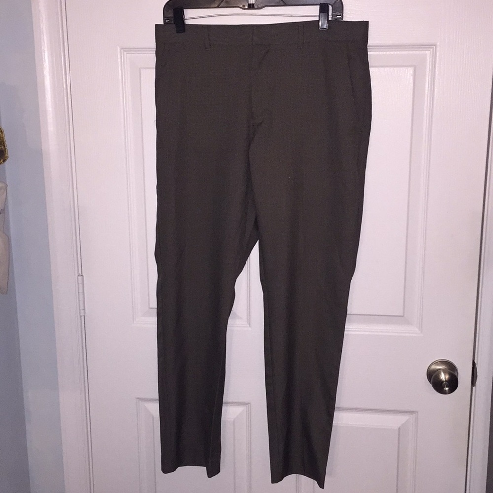 Perry  Ellis men’s Slim Fit dress pants